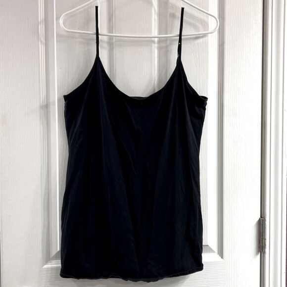Black layering cami - Picture 1 of 3